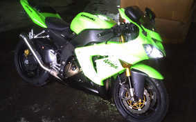 KAWASAKI ZX 10 NINJA R 2004 ZXT00C