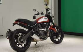 DUCATI SCRAMBLER ICON 2015