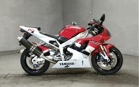 YAMAHA YZF-R1 1999 RN01