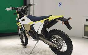 HUSQVARNA TE300