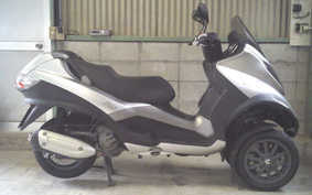 PIAGGIO MP3 250 RL M472