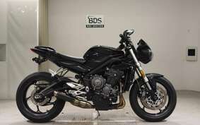 TRIUMPH STREET TRIPLE S 2018 DA404Z