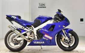 YAMAHA YZF-R1 2000 RN01