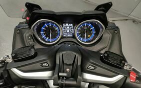 YAMAHA T-MAX 530 DX 2018 SJ15J