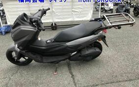 YAMAHA N-MAX SEE3