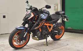 KTM 1290 SUPER DUKE R 2023 V3940