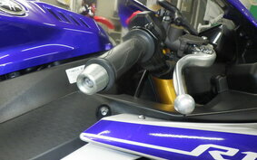 YAMAHA YZF-R1 2016 RN32