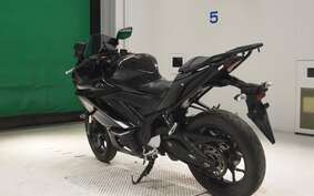 YAMAHA YZF-R3 2021 RH13J