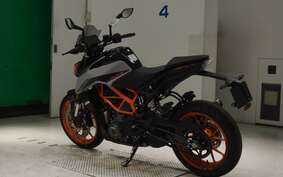 KTM 390 DUKE 2022