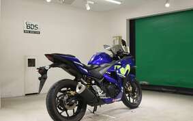 YAMAHA YZF-R25