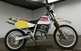 SUZUKI DR250R SJ45A