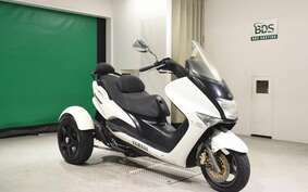 YAMAHA MAJESTY 125 Trike SE27