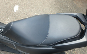 YAMAHA N-MAX SE06J