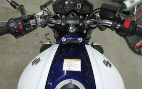 SUZUKI GLADIUS 2010 VK58A