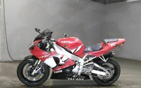 YAMAHA YZF-R1 2002 RN041