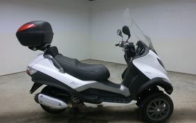 PIAGGIO MP3 250 IE M472