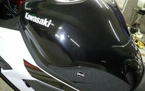 KAWASAKI ZX-25R ZX250E