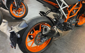 KTM 390 DUKE 2017 JPJ40