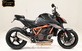 KTM 1290 SUPER DUKE R 2020 V3940