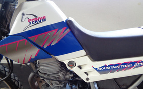 YAMAHA SEROW 225 Cell 1KH