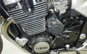 YAMAHA XJR1300 1999 RP021