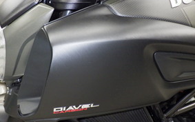 DUCATI DIAVEL Carbon 2017