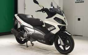 APRILIA SR MAX 125