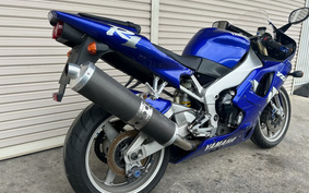 YAMAHA YZF-R1 1999 RN01