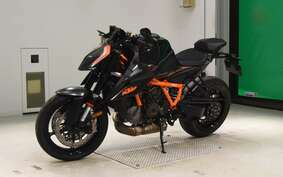 KTM 1290 SUPER DUKE R V3940