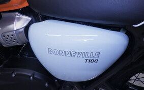 TRIUMPH BONNEVILLE T100 2022