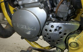 SUZUKI TS125R SF15A