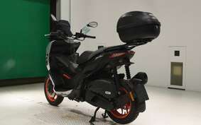 APRILIA SR GT200