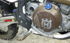 HUSQVARNA FE250