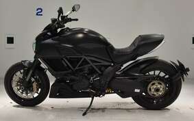 DUCATI DIAVEL 2014