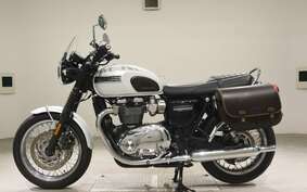 TRIUMPH BONNEVILLE T120 2019 AD75HW