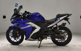 YAMAHA YZF-R25 RG10J