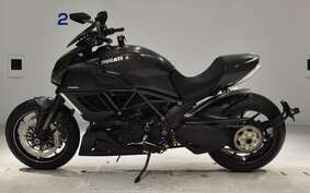 DUCATI DIAVEL Carbon 2013