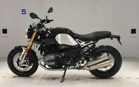 BMW R NINE T 2024