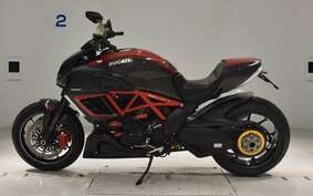 DUCATI DIAVEL Carbon 2011