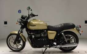 TRIUMPH BONNEVILLE 2012