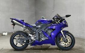 YAMAHA YZF-R1 2004 RN12