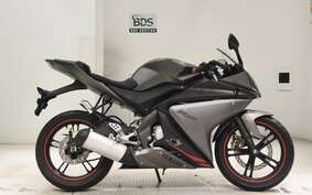 YAMAHA YZF-R125 RE06