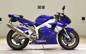 YAMAHA YZF-R1 2000 RN04