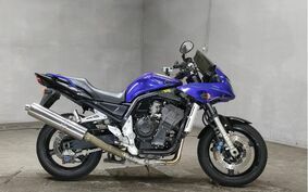 YAMAHA FZ FAZER FEATHER 2003 RN06