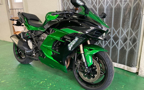 KAWASAKI NINJA H2 SX SE 2018 ZXT02A