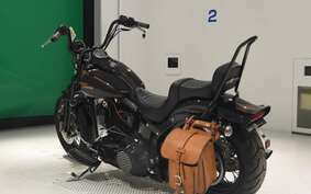 HARLEY FLSTSB 1580 2010