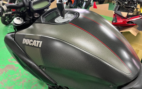 DUCATI DIAVEL Carbon 2018 DIAVEL