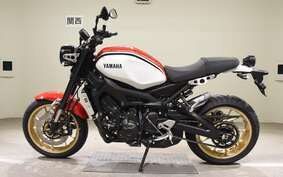 YAMAHA XSR900 RN56J