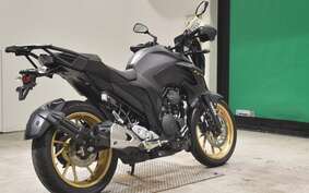 YAMAHA FZS25