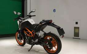 KTM 390 DUKE 2015